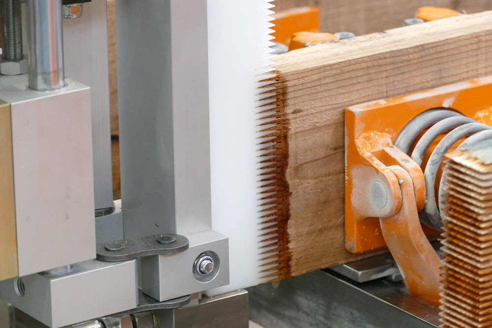 Detail of Mixon finger joint gluing machine