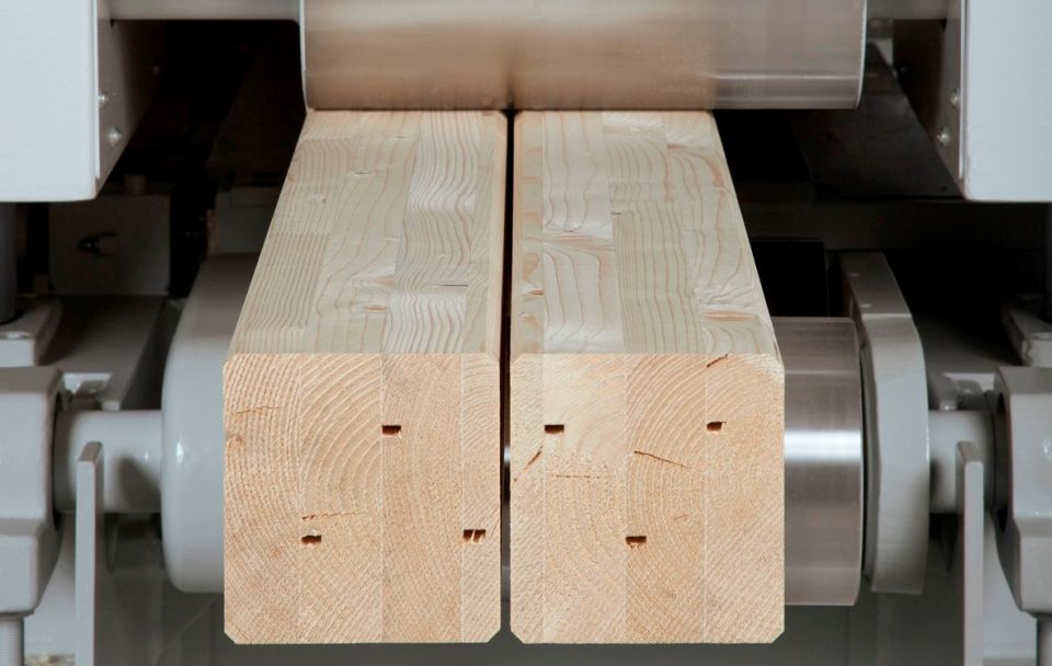 Wooden beams planed with REX machines
